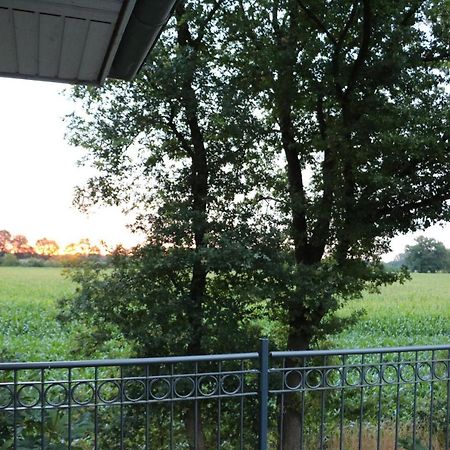 Wiefelstede Ferienwohnung Am Schippstroth מראה חיצוני תמונה